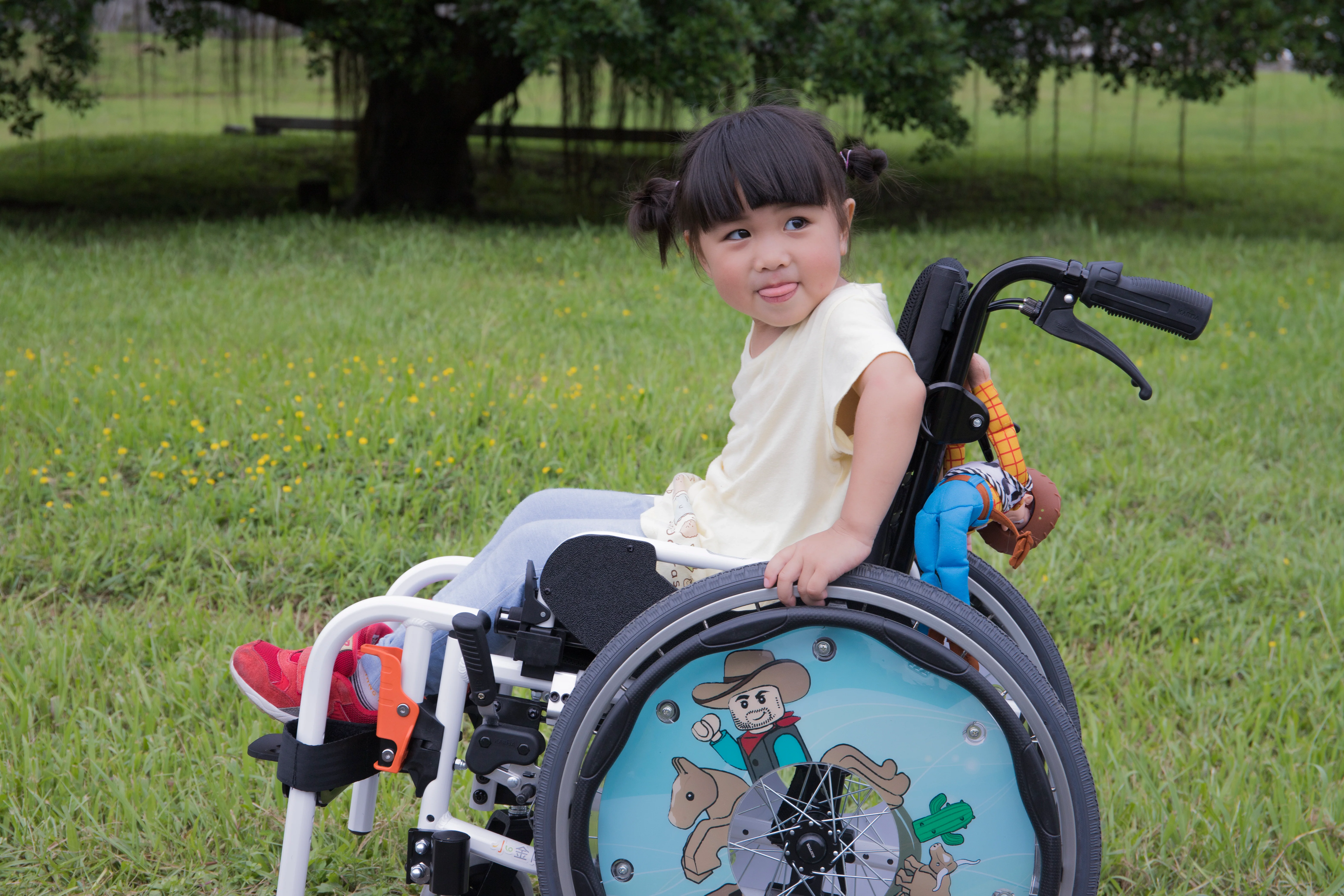 Karma Flexx Junior Self-Propelling Wheelchair - Image 3